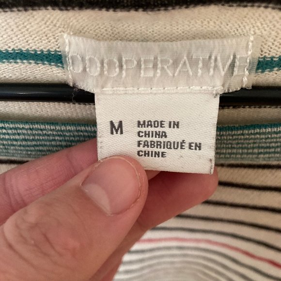 Long-sleeve Cooperative Blouse - Picture 2 of 2